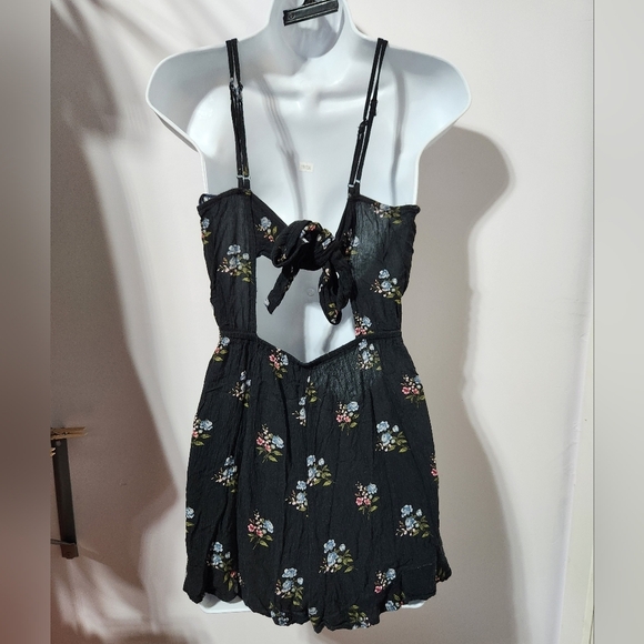 American Eagle Outfitters Romper - Picture 2 of 5